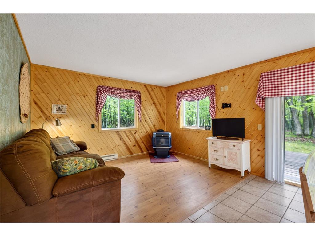7665 Prospect Avenue Oakland WI 54830 7075194 image11