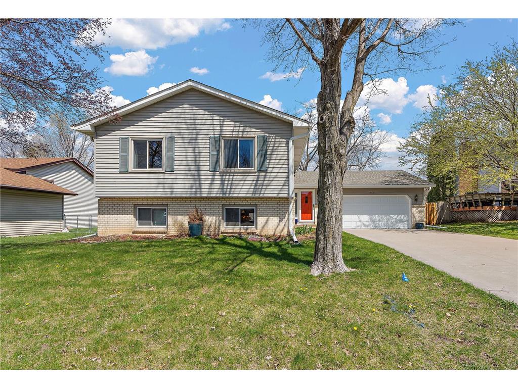 767 Clearbrook Lane Vadnais Heights MN 55127 6520830 image1