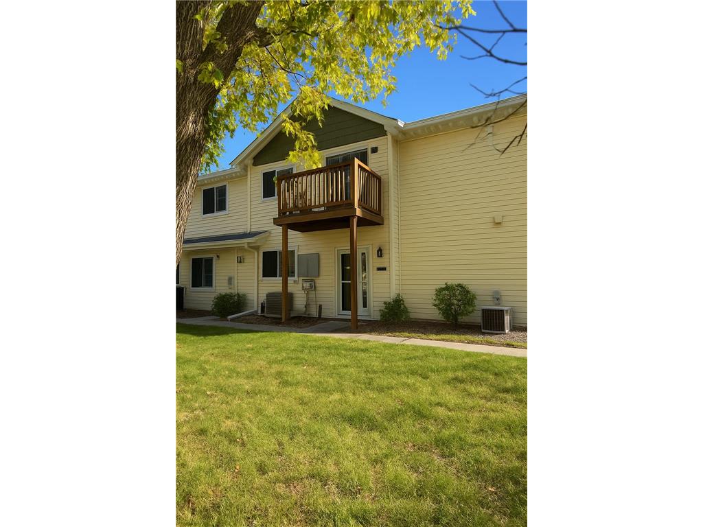 7670 13th Street N Oakdale MN 55128 6804392 image1