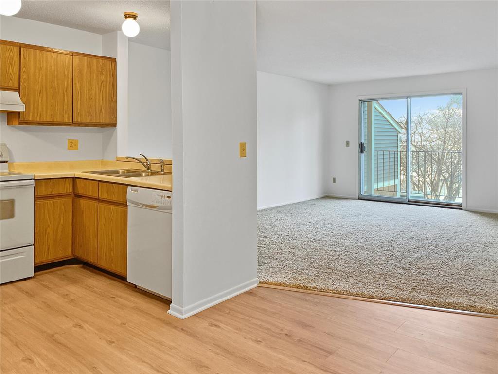 7675 142nd Street W #102 Apple Valley MN 55124 6466022 image1