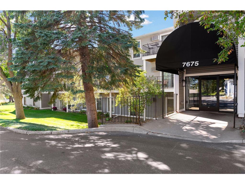 7675 142nd Street W #305C Apple Valley MN 55124 6694297 image1