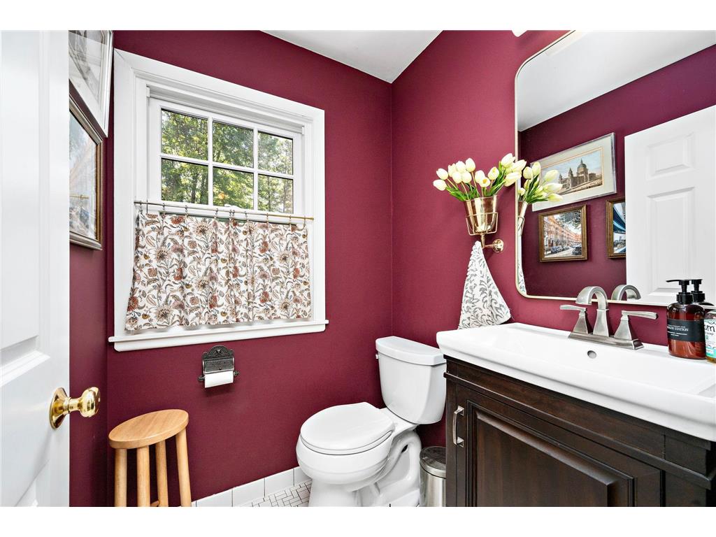 768 Lower Colonial Drive Mendota Heights MN 55118 7077954 image13