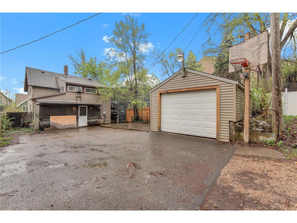 768 Minnehaha Avenue E Saint Paul MN 55106 7064013 image28