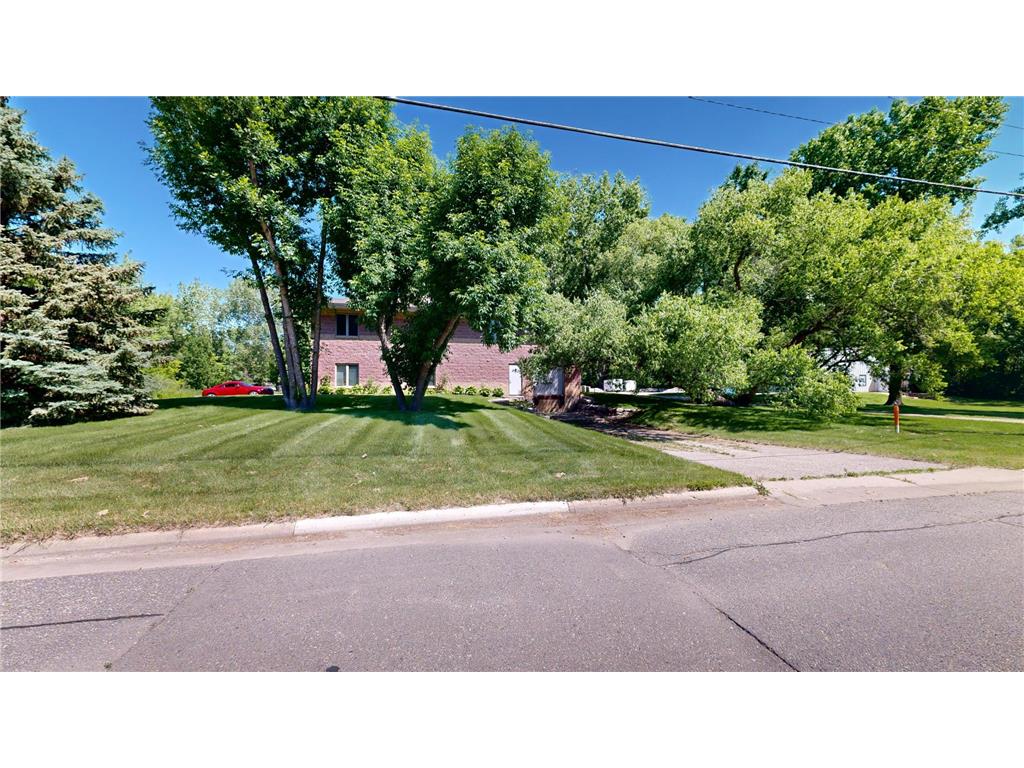 768 N Creek Drive Willmar MN 56201 6672256 image58