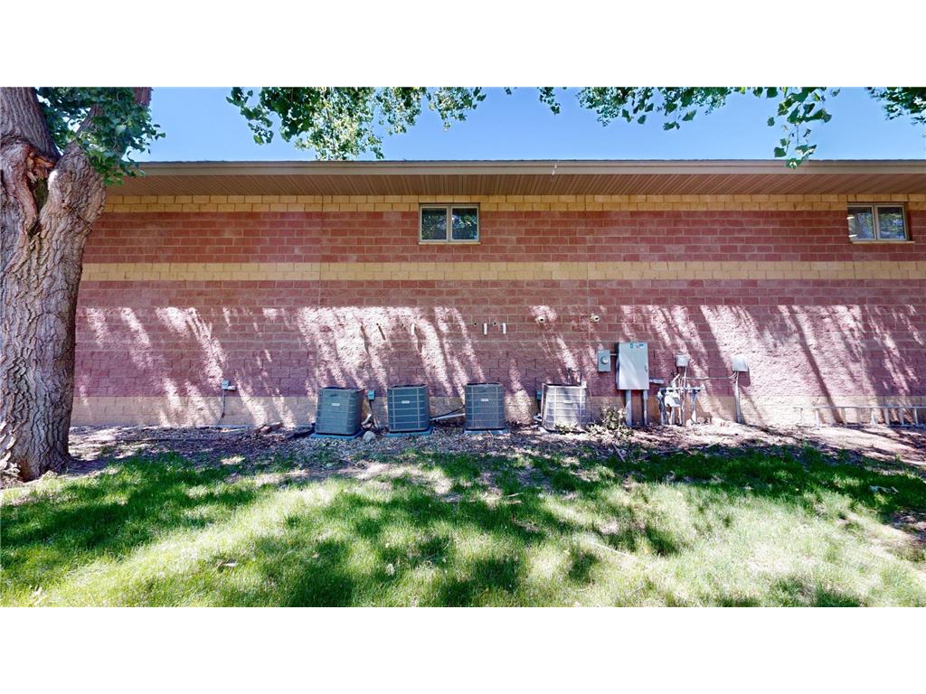 768 N Creek Drive Willmar MN 56201 6672256 image60