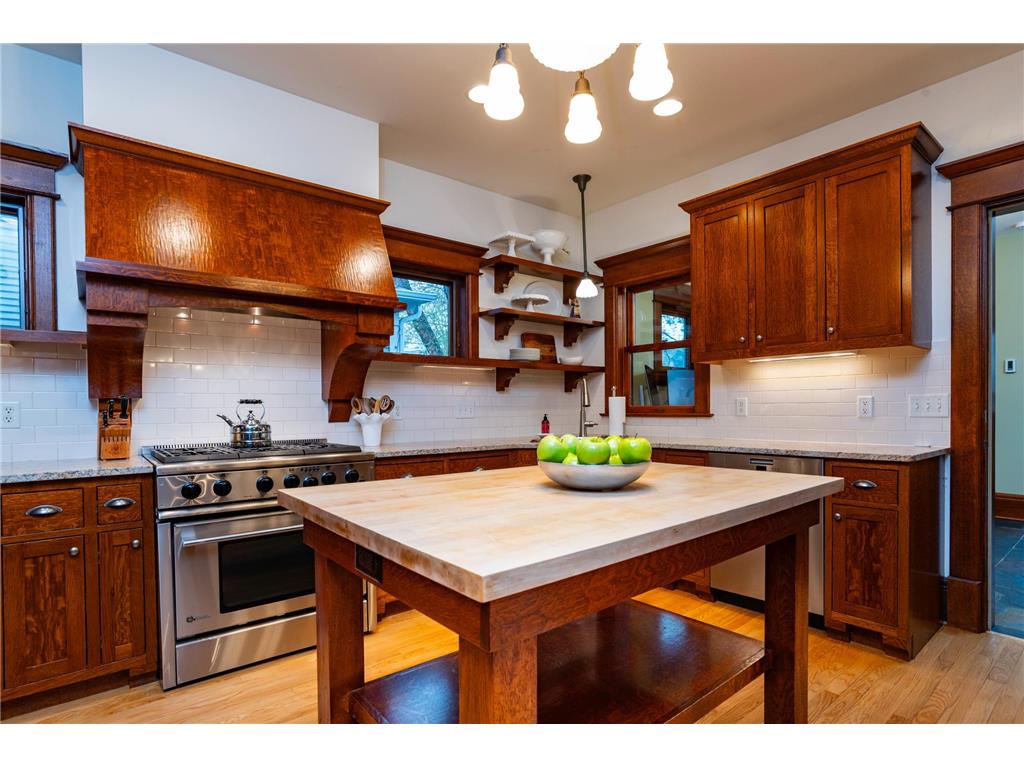 768 Osceola Avenue Saint Paul MN 55105 7049493 image19