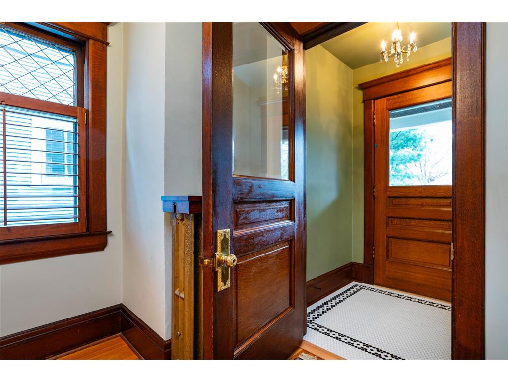 768 Osceola Avenue Saint Paul MN 55105 7049493 image7