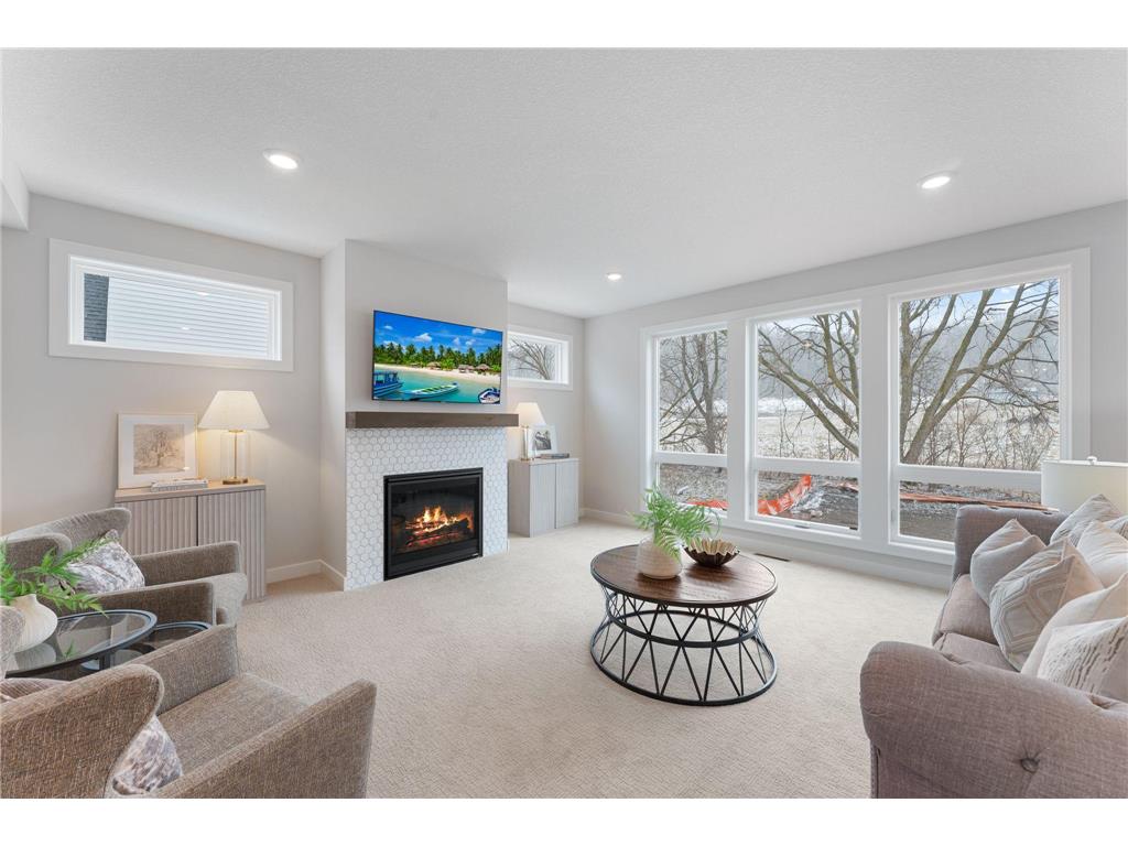 7682 22nd Avenue E Shakopee MN 55379 7034956 image1