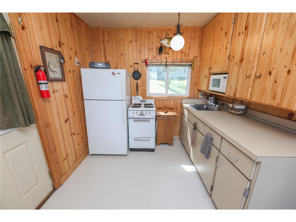 7687 Lindgren Way SW Alexandria MN 56308 - Lobster Lake 7078431 image19