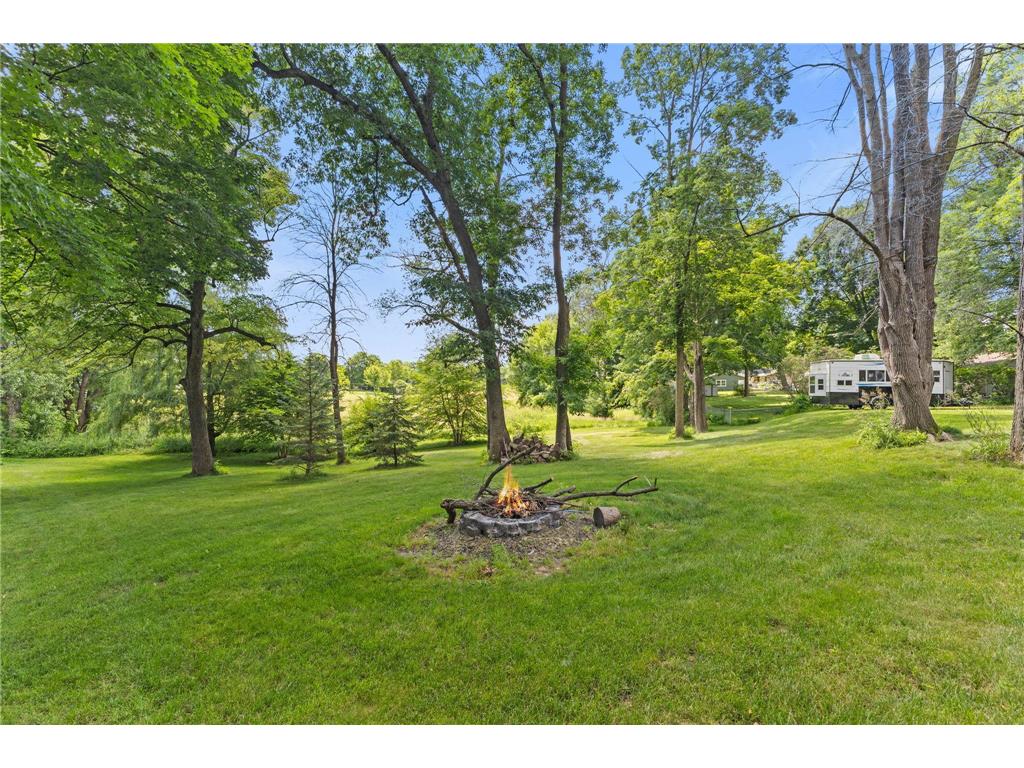 7688 N Shore Trail Forest Lake MN 55025 - Forest 6749024 image10