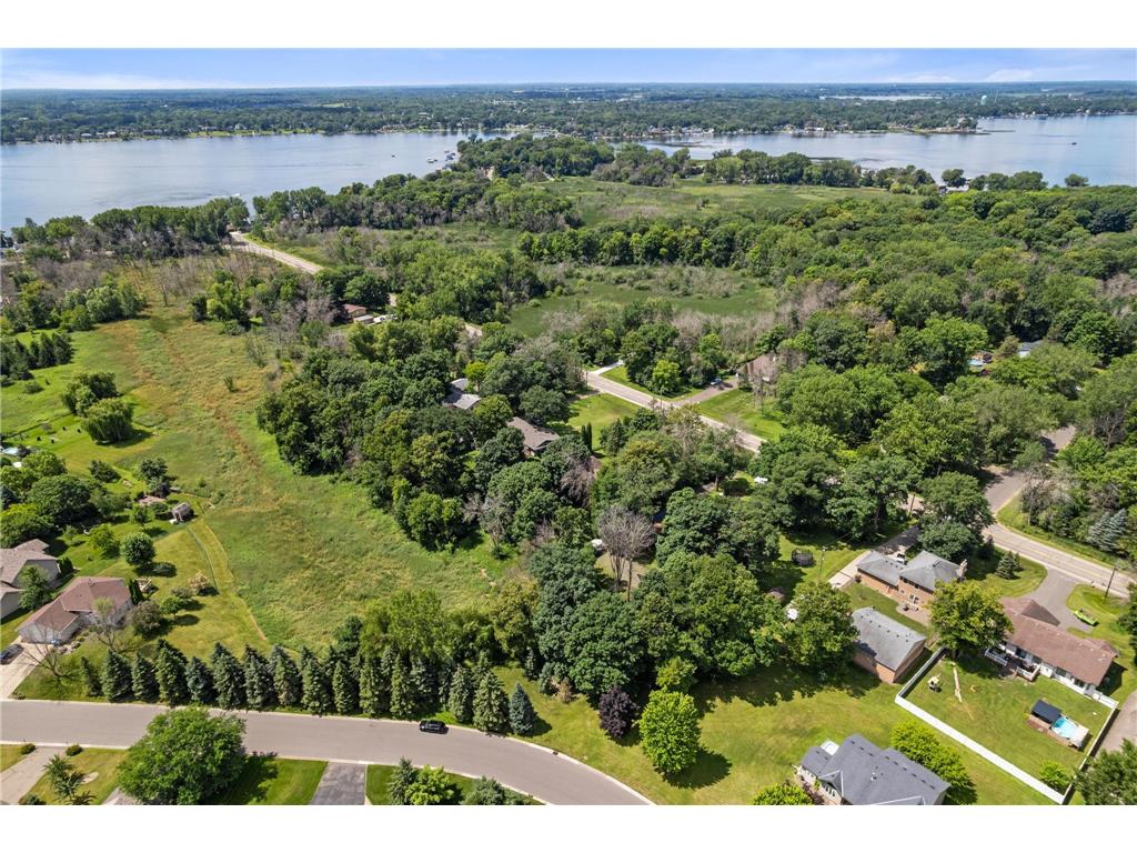 7688 N Shore Trail Forest Lake MN 55025 - Forest 6749024 image4