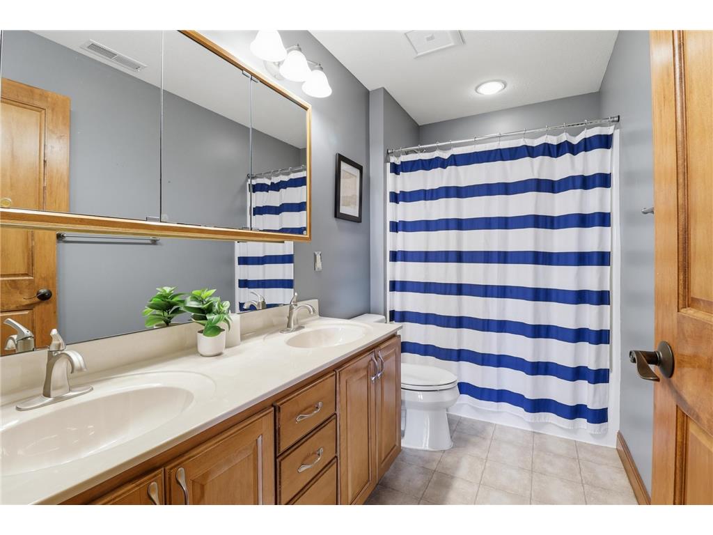 769 Martin Avenue Hudson WI 54016 7024271 image16