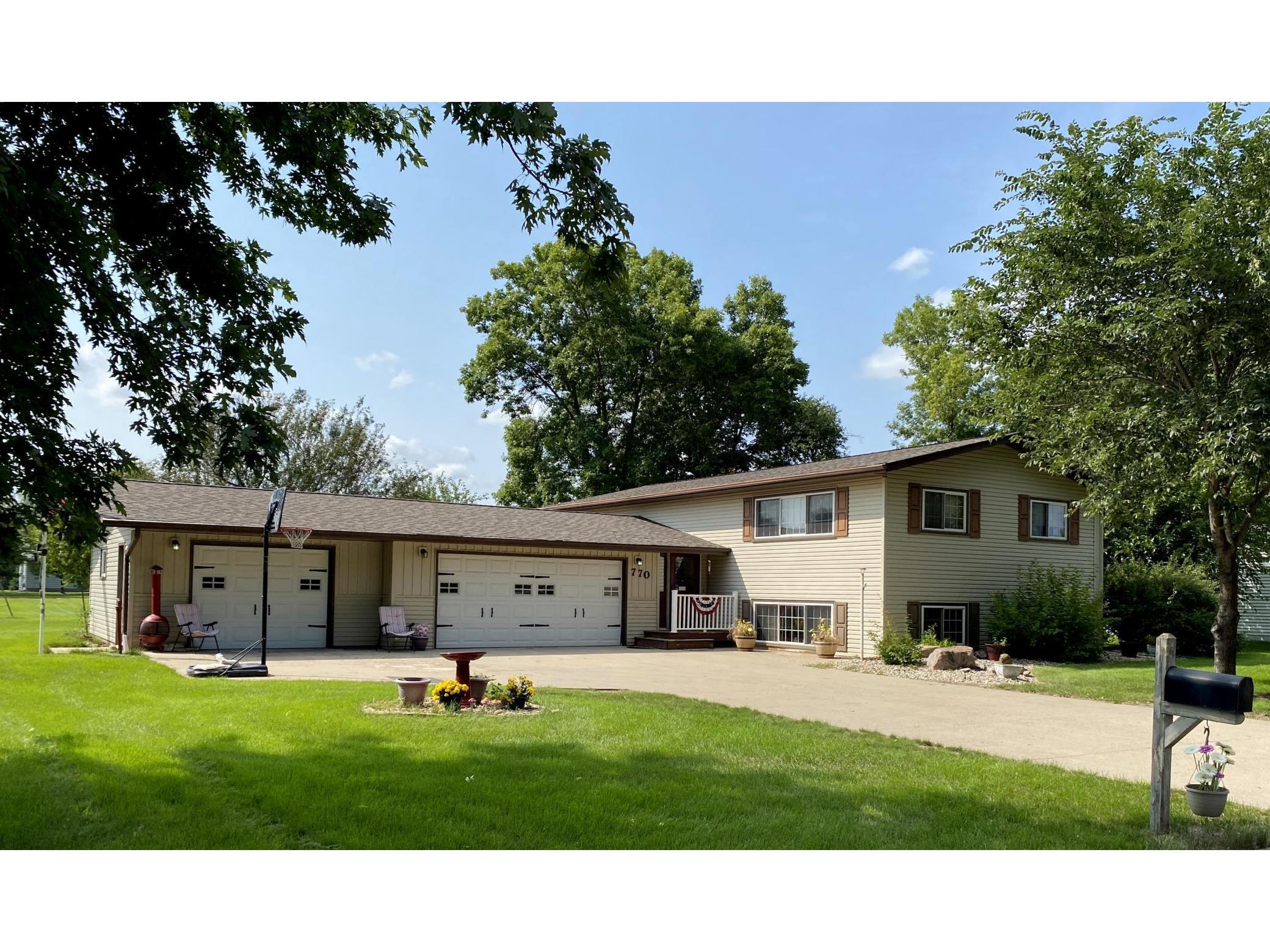 770 Winnie Avenue Windom MN 56101 6095057 image1