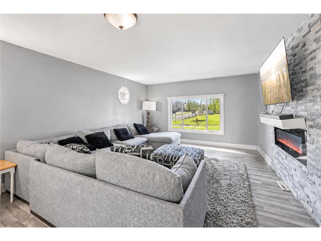 7700 Sierra Parkway Brooklyn Park MN 55444 7081809 image8