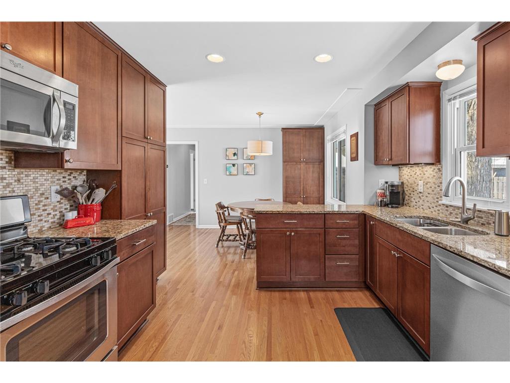 7700 W 13 1/2 Street Saint Louis Park MN 55426 7011815 image11