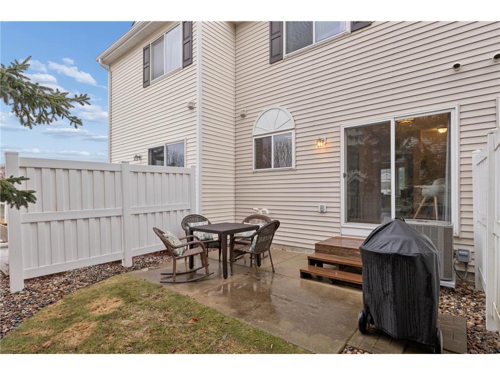 7702 Arboretum Village Circle Chanhassen MN 55317 7049439 image12