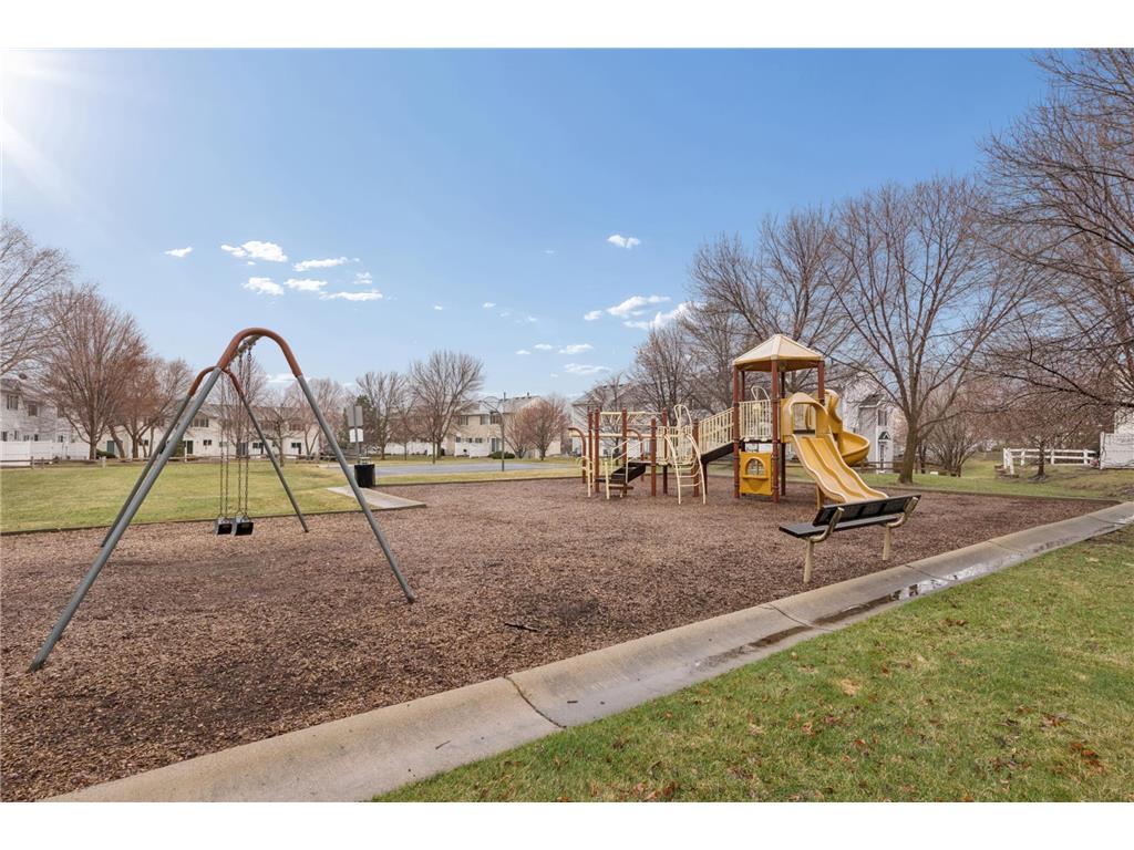 7702 Arboretum Village Circle Chanhassen MN 55317 7049439 image14