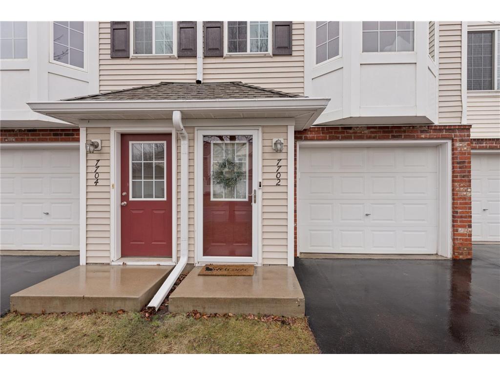 7702 Arboretum Village Circle Chanhassen MN 55317 7049439 image2