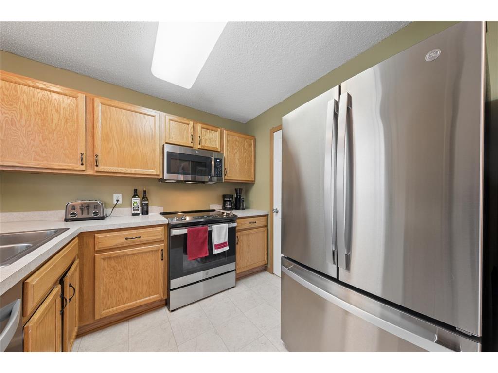 7702 Arboretum Village Circle Chanhassen MN 55317 7049439 image6