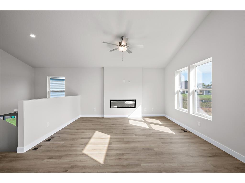 7704 Birch Street Clear Lake MN 55319 7040439 image12