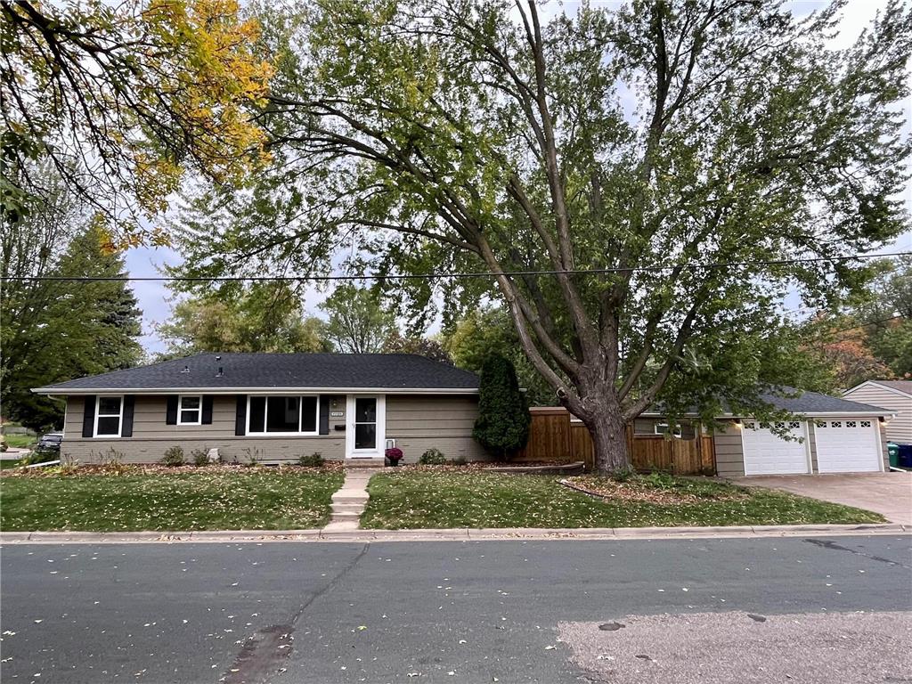 7705 Phoenix Street Golden Valley MN 55427 6443155 image1