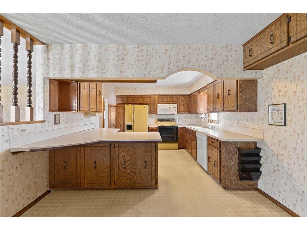 7708 82nd Avenue N Brooklyn Park MN 55445 7042815 image14
