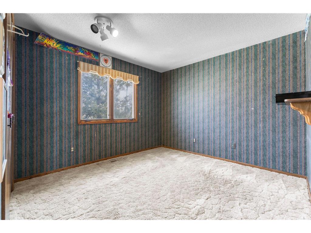 7708 82nd Avenue N Brooklyn Park MN 55445 7042815 image32