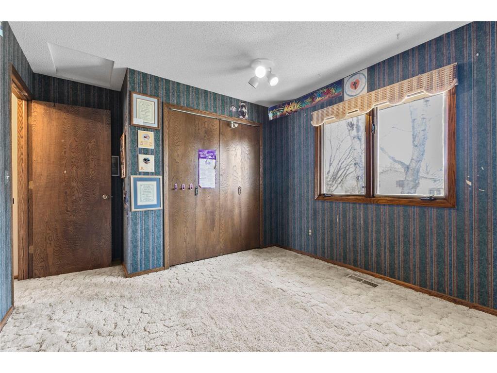 7708 82nd Avenue N Brooklyn Park MN 55445 7042815 image33