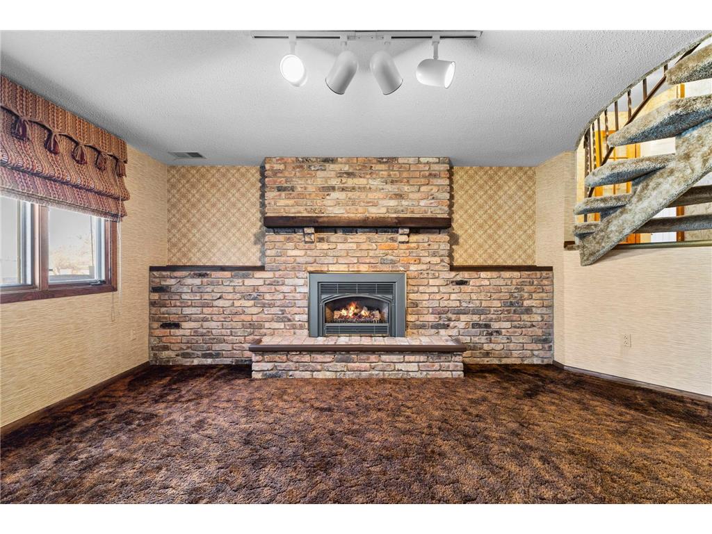7708 82nd Avenue N Brooklyn Park MN 55445 7042815 image39