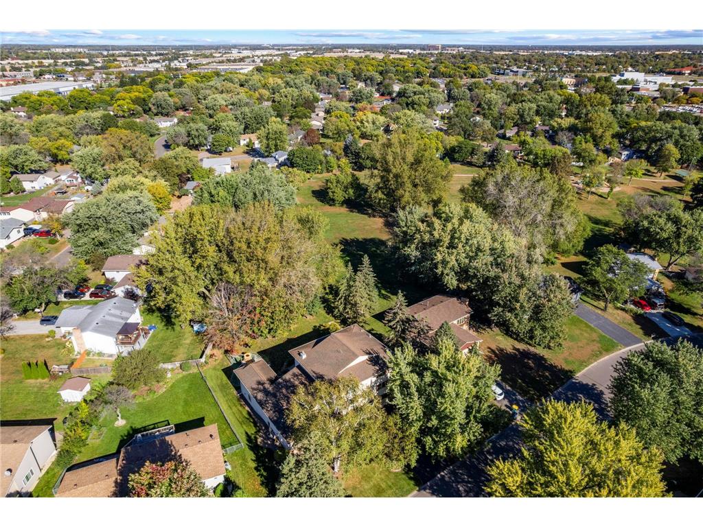 7708 82nd Avenue N Brooklyn Park MN 55445 7042815 image4