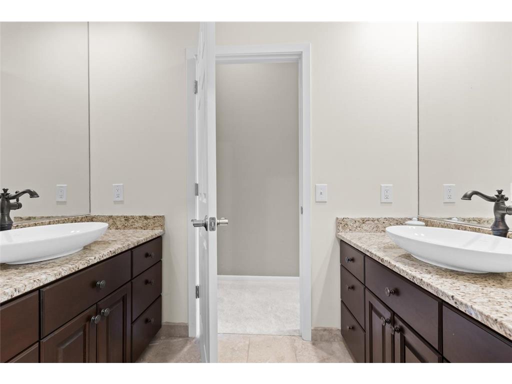 7708 Stonewood Court Edina MN 55439 7093195 image34
