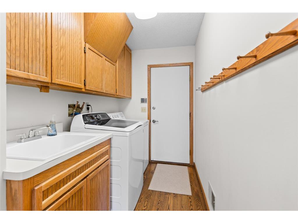 7708 Stonewood Court Edina MN 55439 7093195 image49