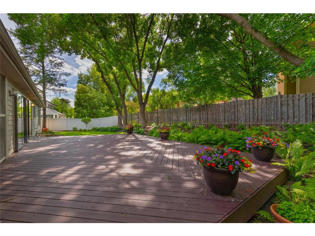 7708 Stonewood Court Edina MN 55439 7093195 image52