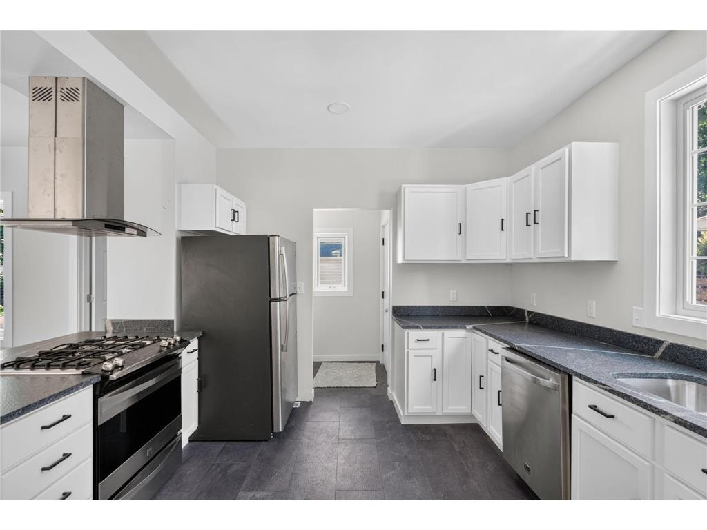 771 Aurora Avenue Saint Paul MN 55104 7084611 image12