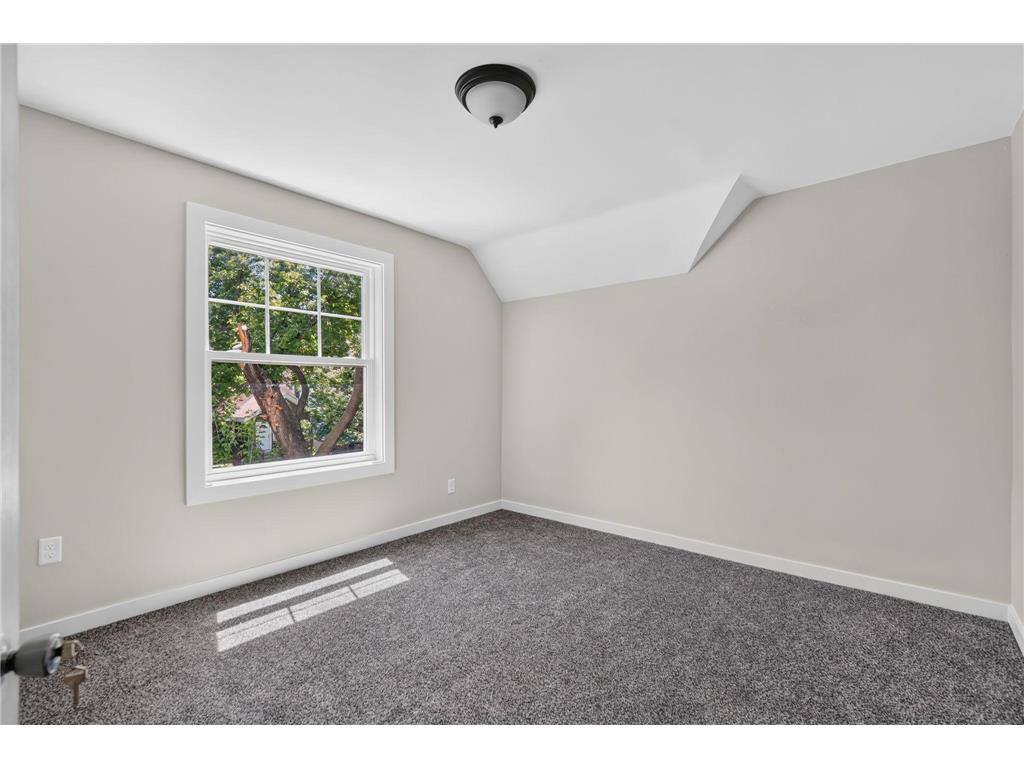 771 Aurora Avenue Saint Paul MN 55104 7084611 image19