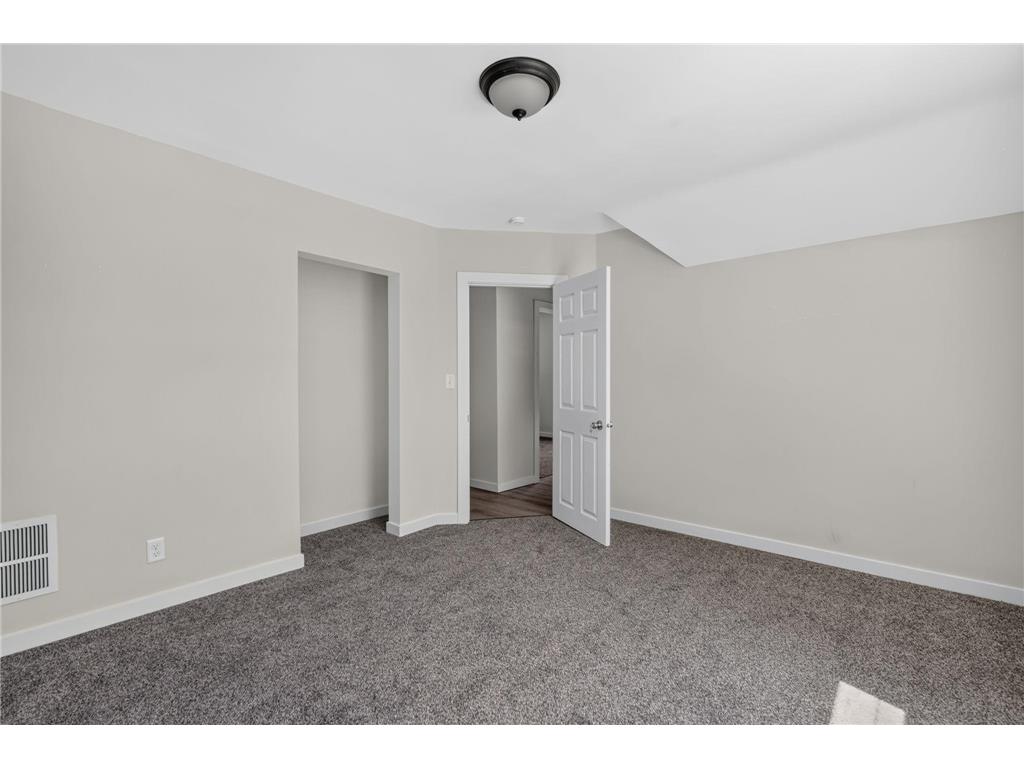 771 Aurora Avenue Saint Paul MN 55104 7084611 image20