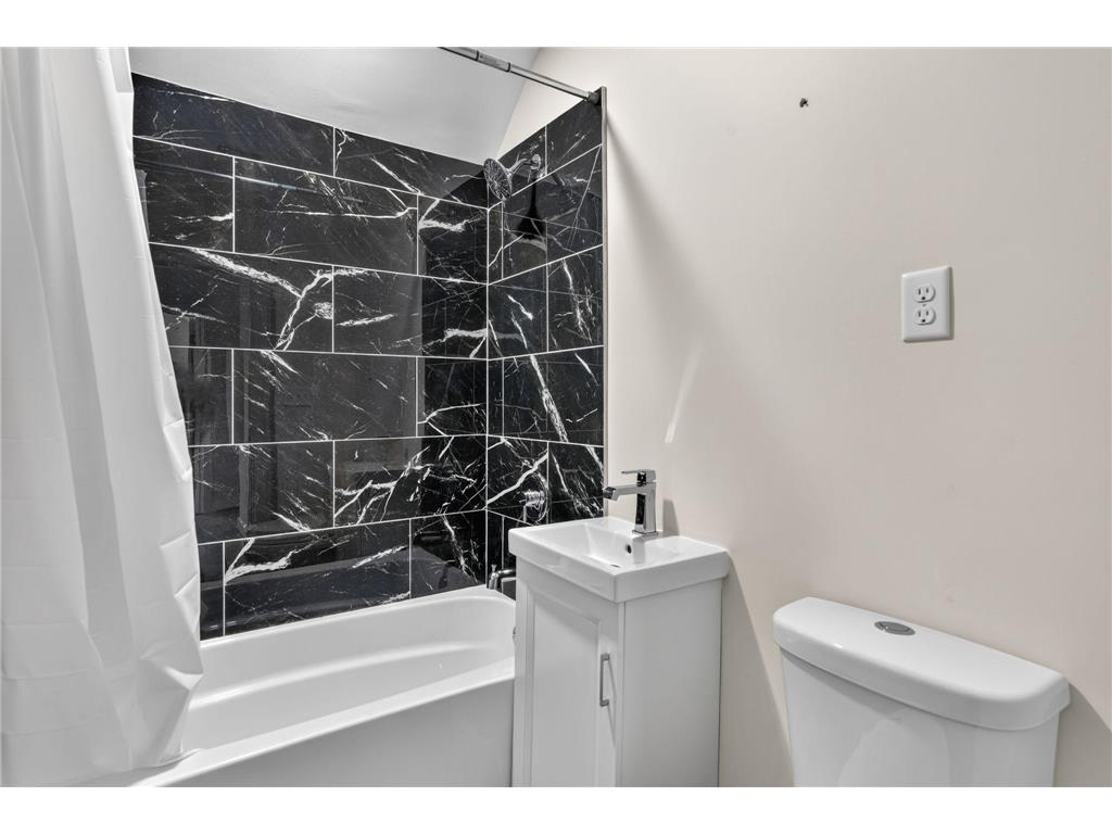 771 Aurora Avenue Saint Paul MN 55104 7084611 image24