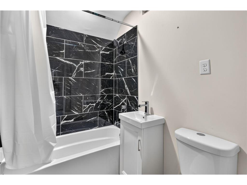 771 Aurora Avenue Saint Paul MN 55104 7084611 image25