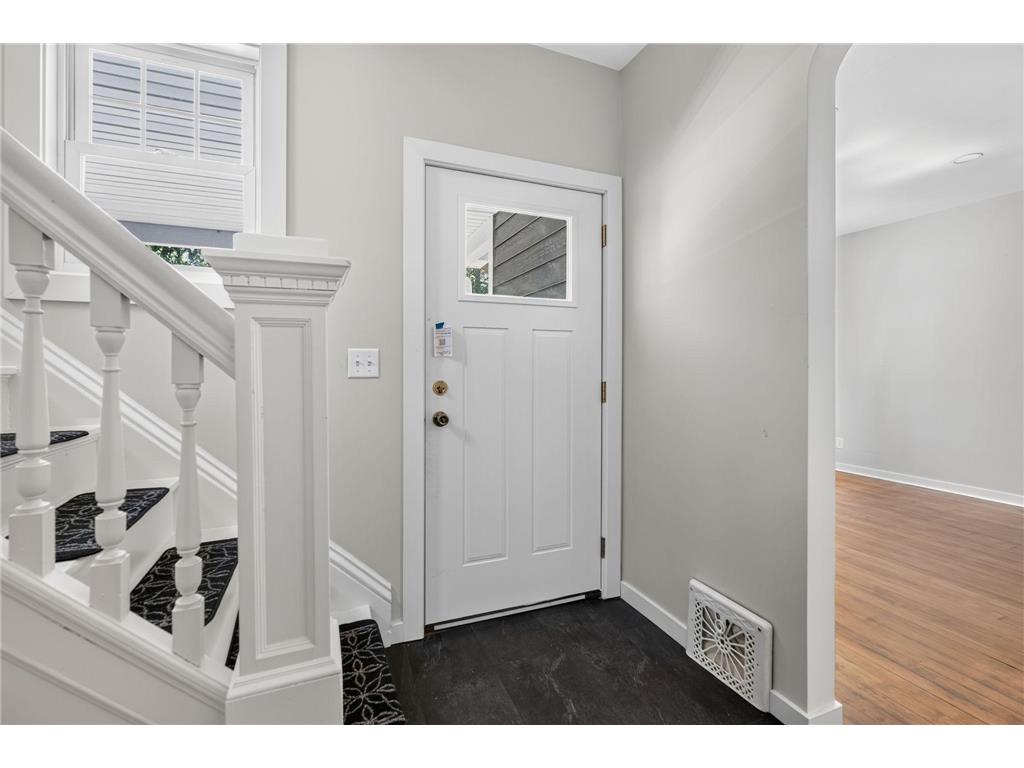 771 Aurora Avenue Saint Paul MN 55104 7084611 image3
