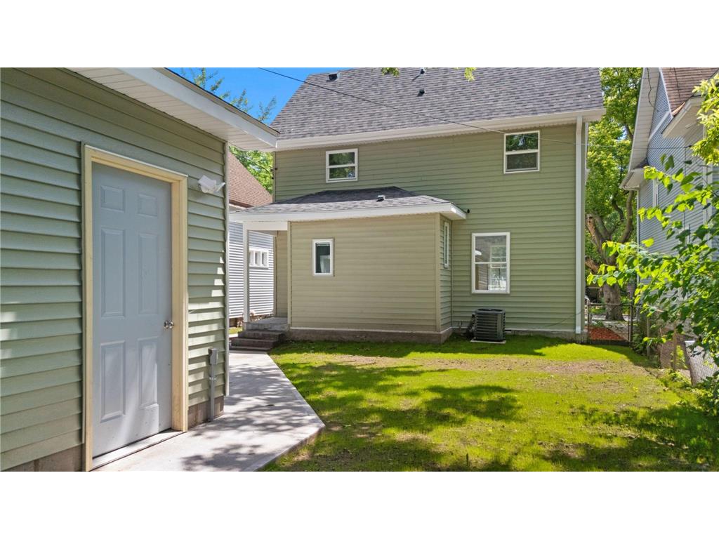 771 Aurora Avenue Saint Paul MN 55104 7084611 image36