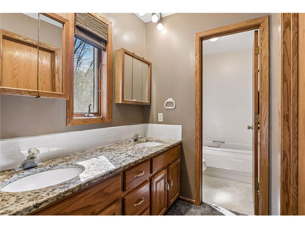 771 County Road B2 E Little Canada MN 55117 7063762 image15