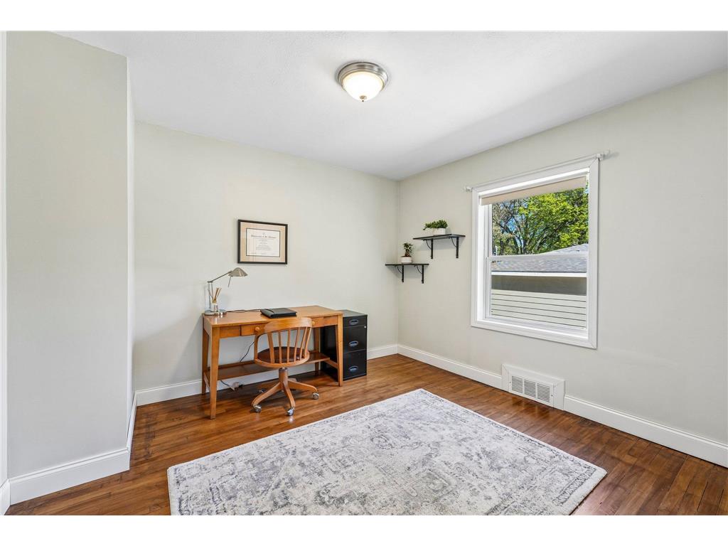 7710 Groveland Road Mounds View MN 55112 7070641 image18