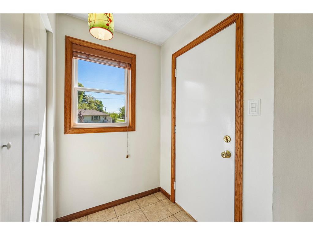 7710 Groveland Road Mounds View MN 55112 7070641 image30