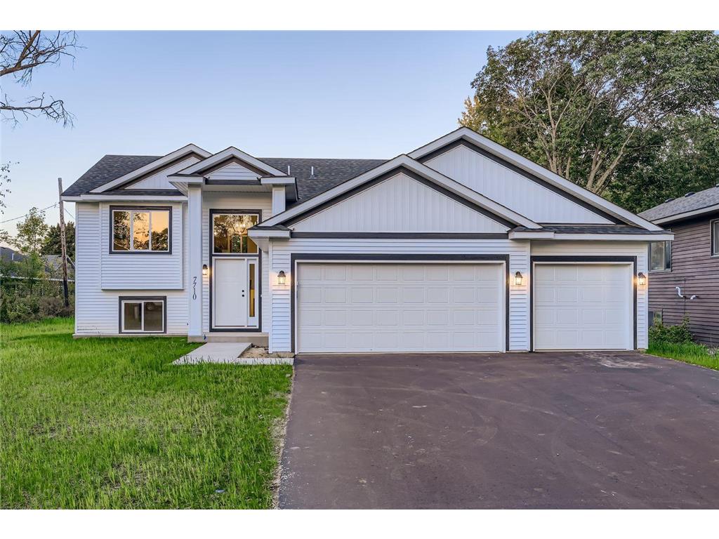 7710 Long Lake Road Mounds View MN 55112 6801686 image1