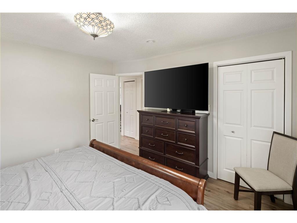 7712 N College Park Drive Brooklyn Park MN 55445 7088723 image14