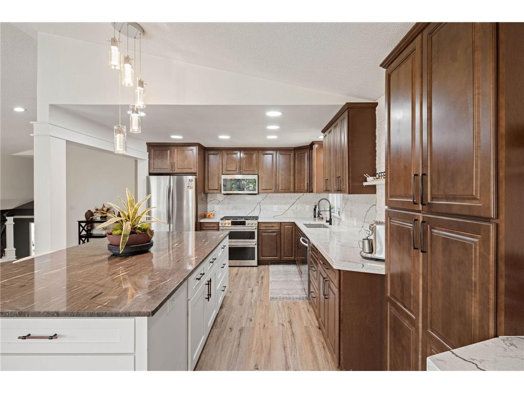 7712 N College Park Drive Brooklyn Park MN 55445 7088723 image3