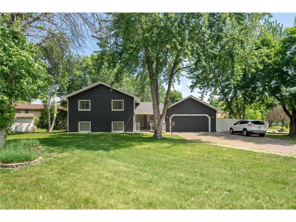 7712 N College Park Drive Brooklyn Park MN 55445 7088723 image35