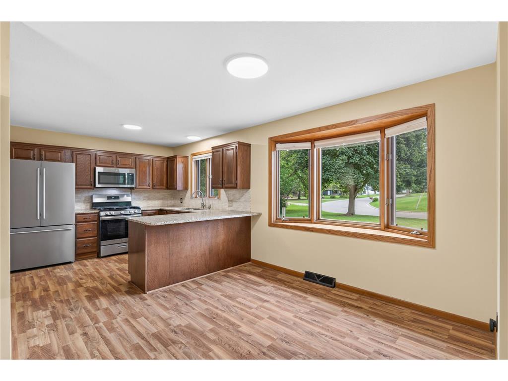 7712 Riverdale Drive N Brooklyn Park MN 55444 7095354 image12