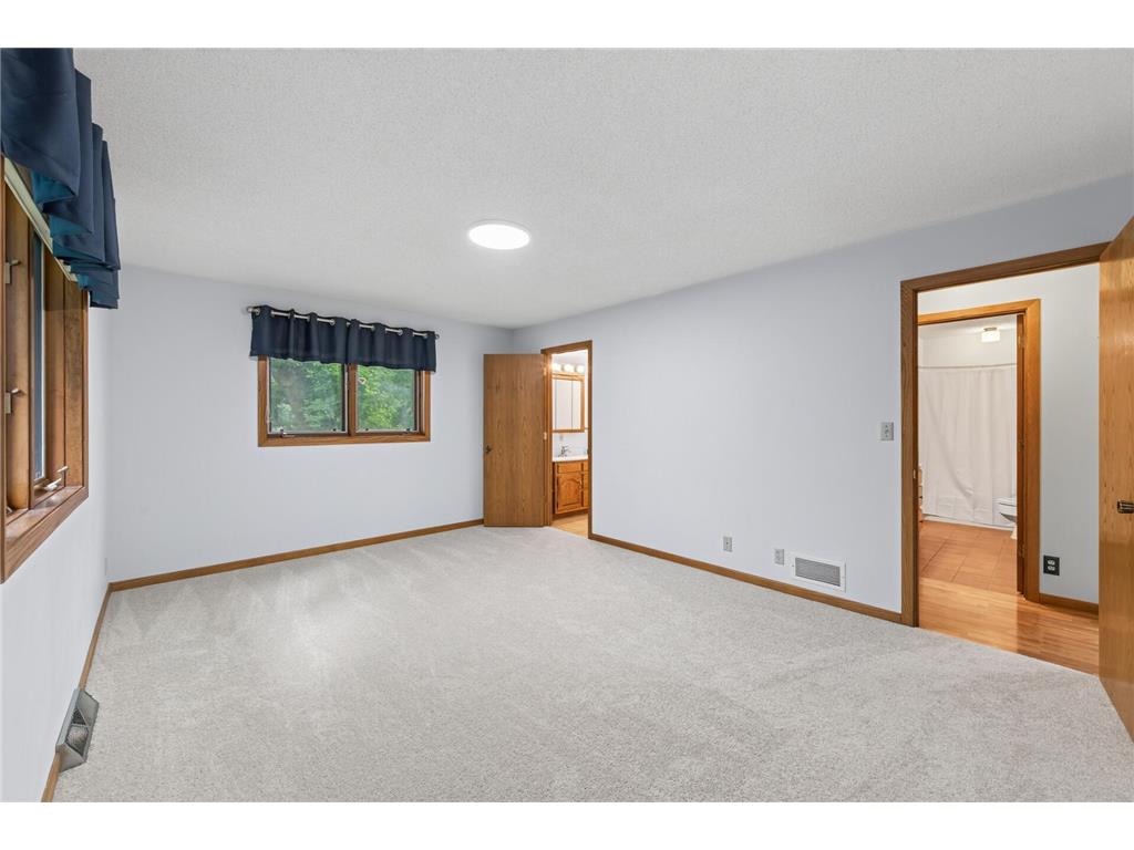 7712 Riverdale Drive N Brooklyn Park MN 55444 7095354 image20