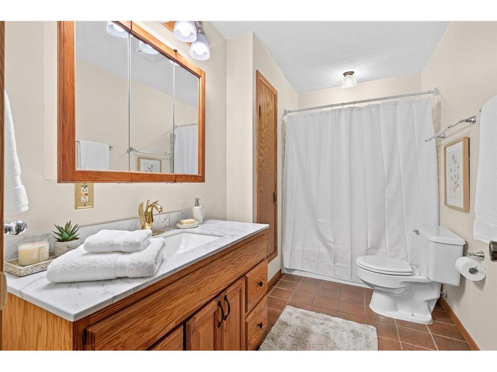 7712 Riverdale Drive N Brooklyn Park MN 55444 7095354 image22